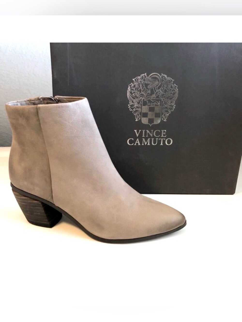 NWT VINCE CAMUTO Grasem Pointed Toe Western Ankle Boot Taupe Leather Various Szs